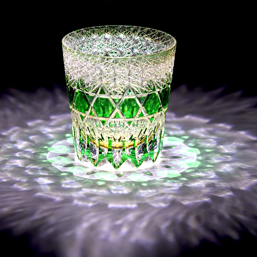 Handgeschliffenes Overlay Kristall Whiskeyglas | Stern- & Diamantschliff | 280ml | Smaragd & Violett
