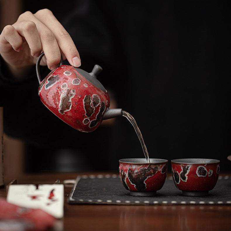 Hochtemperatur-Kiln-Transformation Teekanne & Untertasse | Nezha Rot & Bienenwachs Glasur | 150ml | Dehua