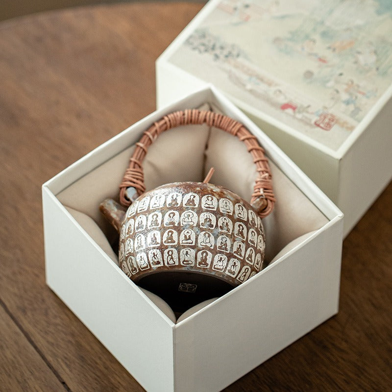 Dunhuang Wanfo Teekanne aus altem Felsen-Ton mit Silbereinlage und Rattanbügel | 230ml | Gongfu-Tee | Geschenkbox