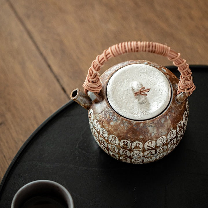 Dunhuang Wanfo Teekanne aus altem Felsen-Ton mit Silbereinlage und Rattanbügel | 230ml | Gongfu-Tee | Geschenkbox