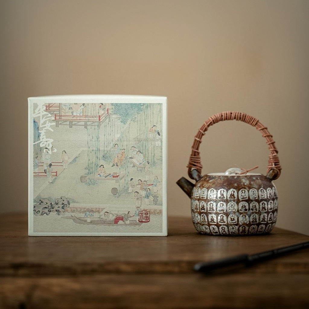 Dunhuang Wanfo Teekanne aus altem Felsen-Ton mit Silbereinlage und Rattanbügel | 230ml | Gongfu-Tee | Geschenkbox