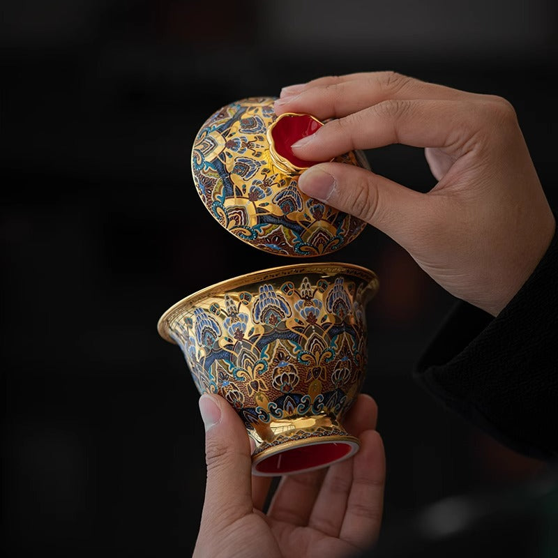 Vergoldeter Gaiwan mit erhabenen Blüten | Vergoldete Porzellan-Teeschale | Dehua-Ofen | 130ml