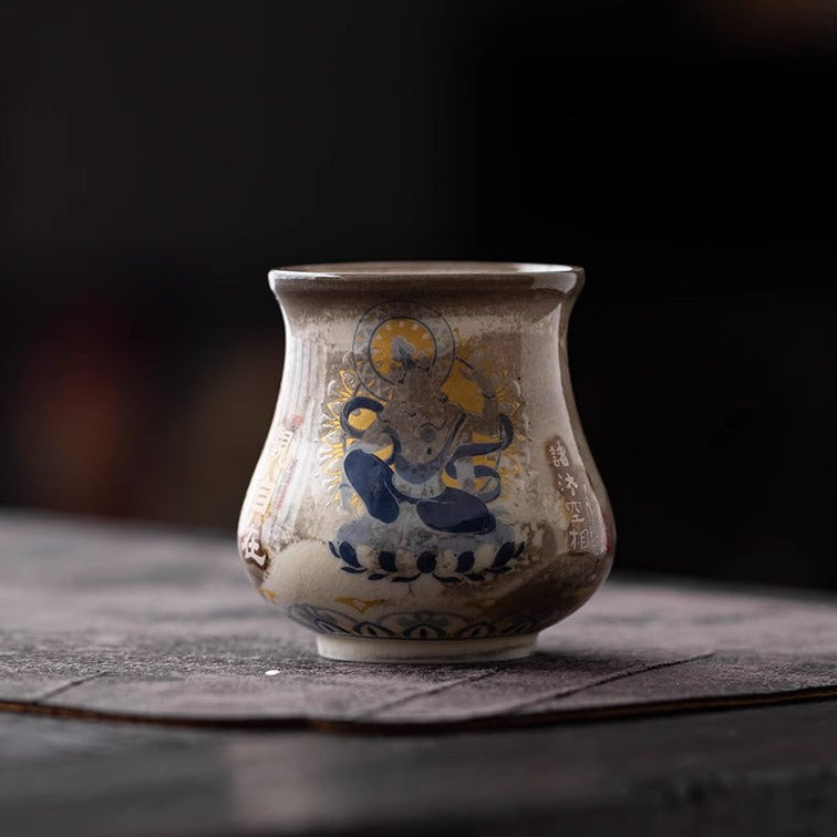 GUYU Wuxiang Regenbogenlicht Schatzvasen-Becher | Irisierendes buddhistisches Motiv | Dehua | 105ml